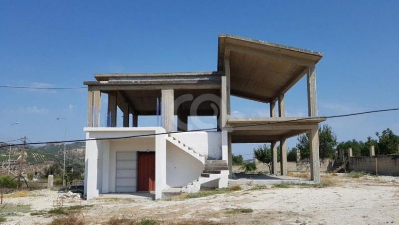 Venerato Kreta, Venerato: Einfamilienhaus im Rohzustand zu verkaufen - Rohbau Haus kaufen